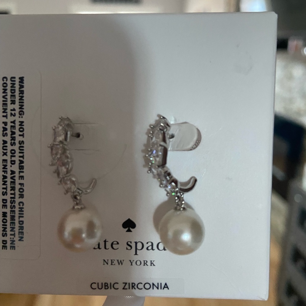 NWT Kate Spade ♠️ Happily Ever After Earrings - Picture 9 of 10